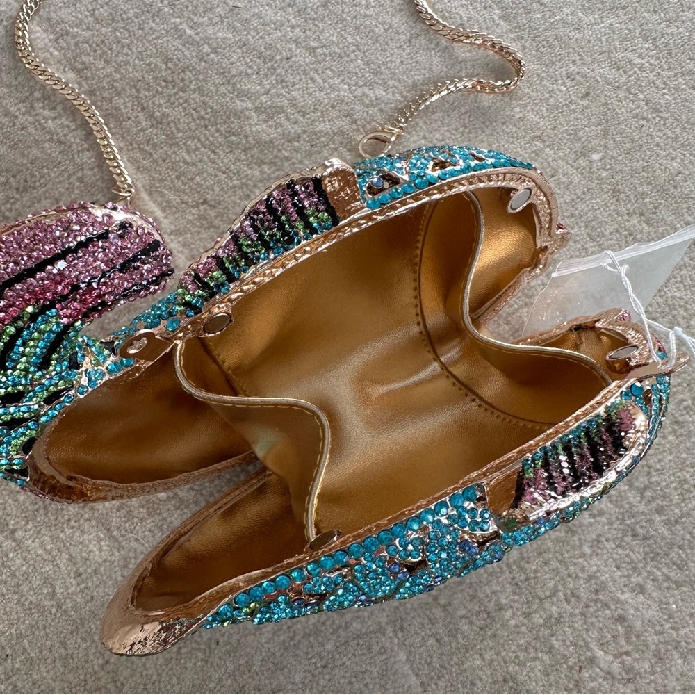 Colorful Fish-Shaped Beaded Clutch - Picture 5 of 5
